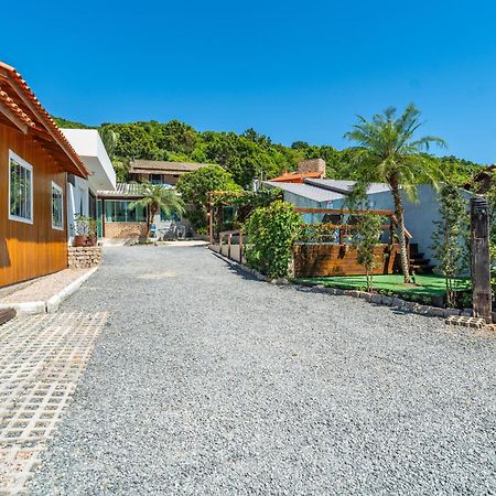 Residencial Com Piscina Possui Jacuzzi Aquecida Com Hidromassagem Villa Бомбиняс Екстериор снимка