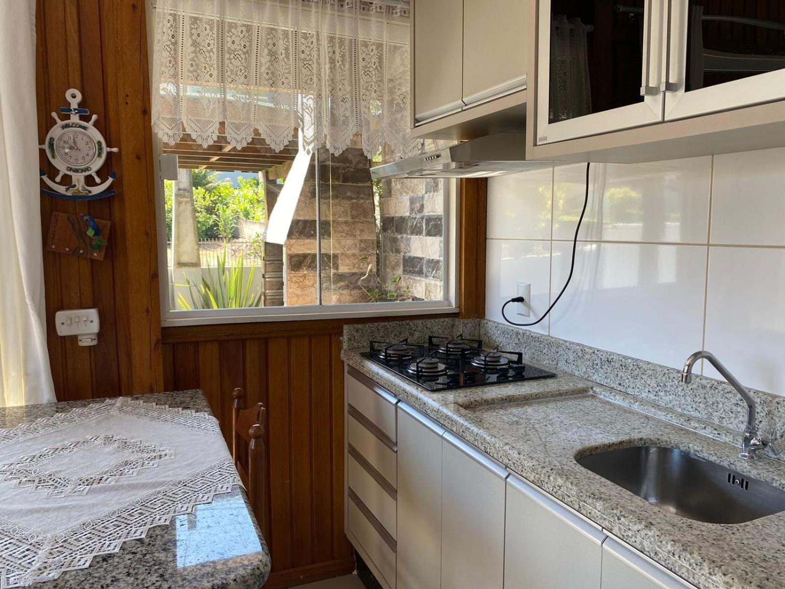 Residencial Com Piscina Possui Jacuzzi Aquecida Com Hidromassagem Villa Бомбиняс Екстериор снимка