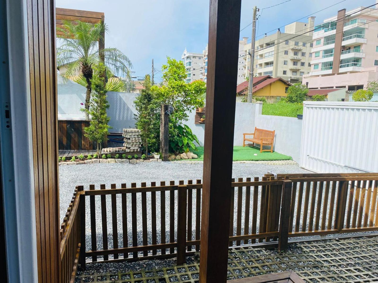 Residencial Com Piscina Possui Jacuzzi Aquecida Com Hidromassagem Villa Бомбиняс Екстериор снимка