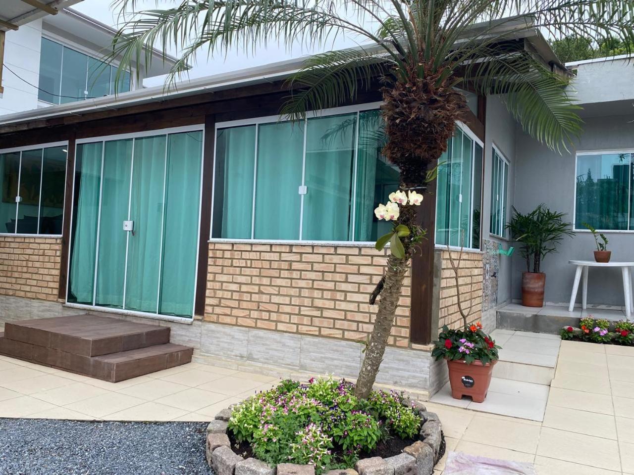 Residencial Com Piscina Possui Jacuzzi Aquecida Com Hidromassagem Villa Бомбиняс Екстериор снимка